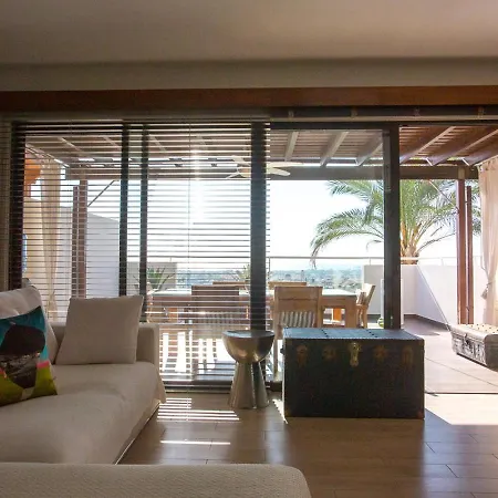 Апартаменты Penthouse Duplex Overlooking The Mediterranean