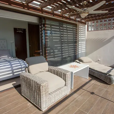 Апартаменти Penthouse Duplex Overlooking The Mediterranean *