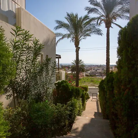 Penthouse Duplex Overlooking The Mediterranean Ларнака