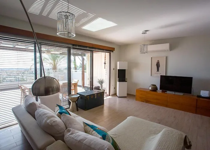 Penthouse Duplex Overlooking The Mediterranean